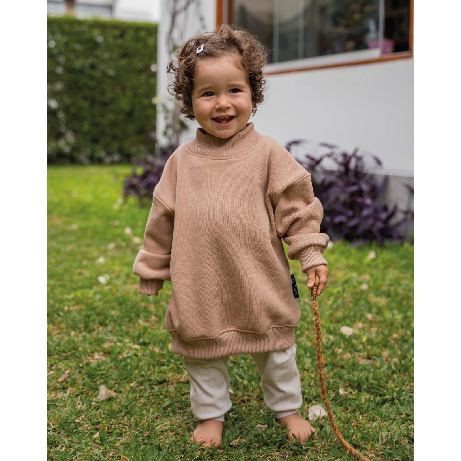 Sudadera Oversize Cuello Alto Camel